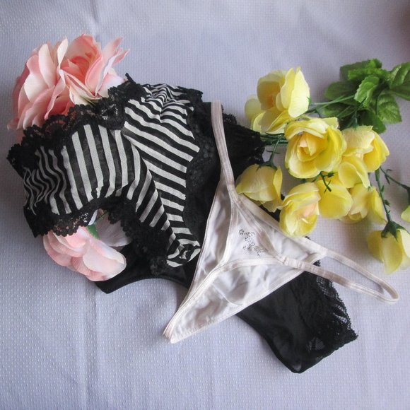 ππ€ VS VERY SEXY DEMI BUSTE β 32D - AND 3 PANTIES INCLUDED - BUNDLE - NWOT - Picture 10 of 16